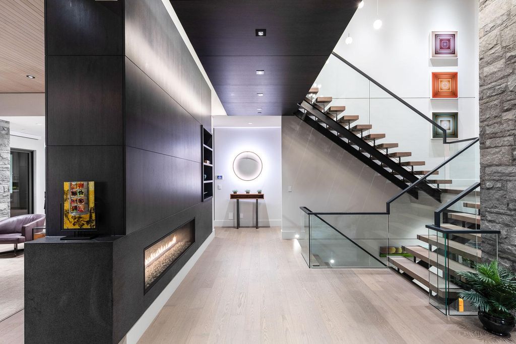 The World Class Sophisticated Home in West Vancouver is a luxurious home now available for sale. This home located at 4325 Keith Rd, West Vancouver, BC V7W 2L9, Canada