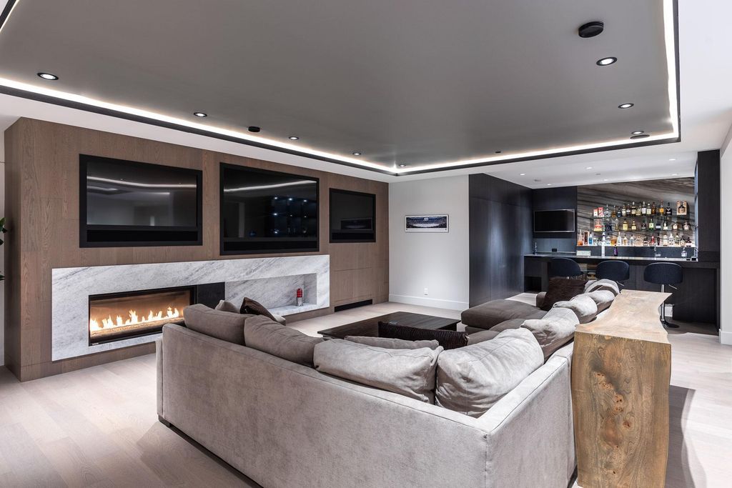 The World Class Sophisticated Home in West Vancouver is a luxurious home now available for sale. This home located at 4325 Keith Rd, West Vancouver, BC V7W 2L9, Canada