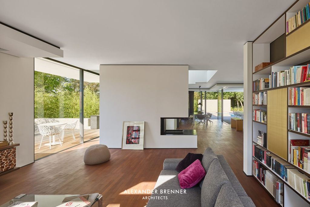 A Prominent Haus am Wald Residence by Alexander Brenner Architects