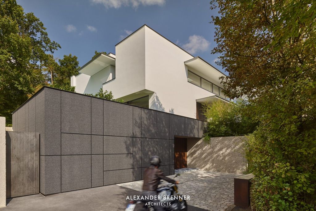 A Prominent Haus am Wald Residence by Alexander Brenner Architects