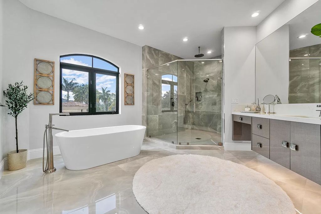 The Transitional Home in Boca Raton is a completely redone estate located in St Andrews one of the most prestigious Country Club now available for sale. This home located at 17530 Foxborough Ln, Boca Raton, Florida
