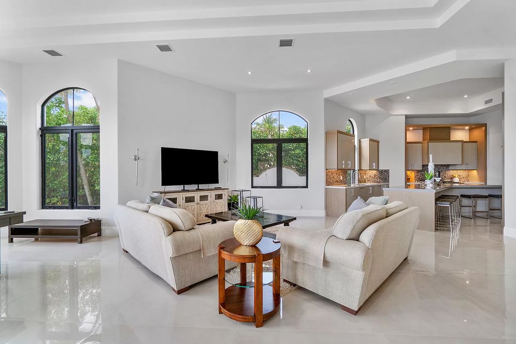 The Transitional Home in Boca Raton is a completely redone estate located in St Andrews one of the most prestigious Country Club now available for sale. This home located at 17530 Foxborough Ln, Boca Raton, Florida