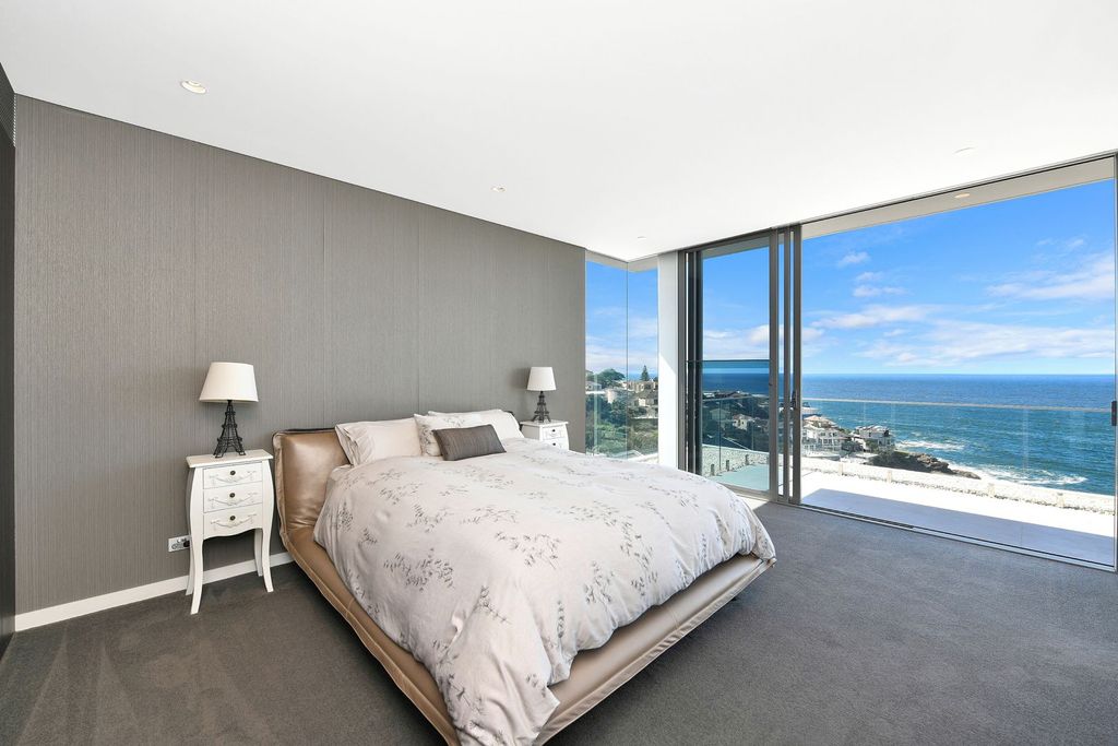  A luxury Lurline Bay home by talented Con Hairis in New South Wales for sale