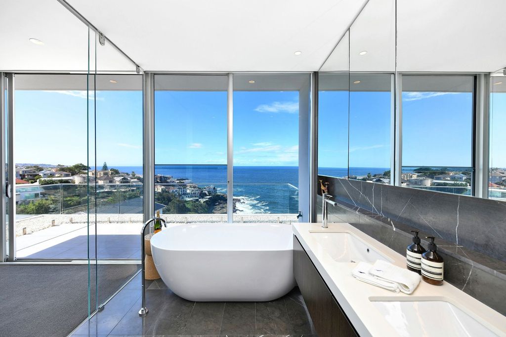  A luxury Lurline Bay home by talented Con Hairis in New South Wales for sale