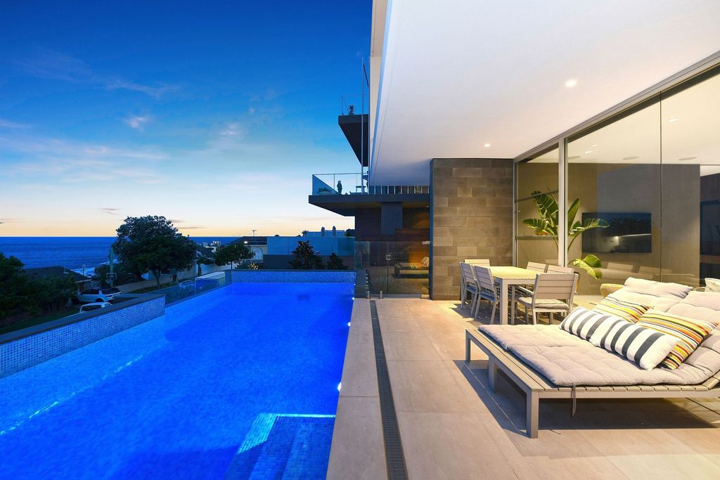  A luxury Lurline Bay home by talented Con Hairis in New South Wales for sale