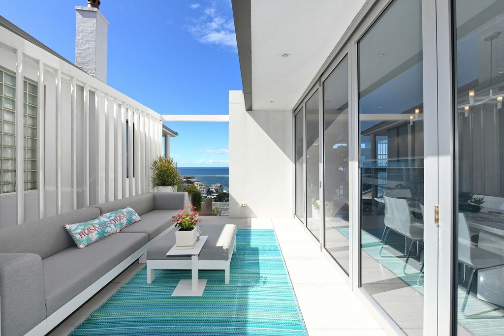  A luxury Lurline Bay home by talented Con Hairis in New South Wales for sale