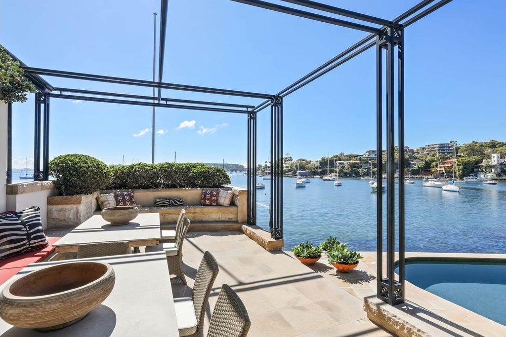 Absolute waterfront estate by Andre Porebski in New South Wales for Sale