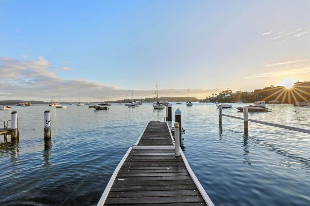 Absolute waterfront estate by Andre Porebski in New South Wales for Sale