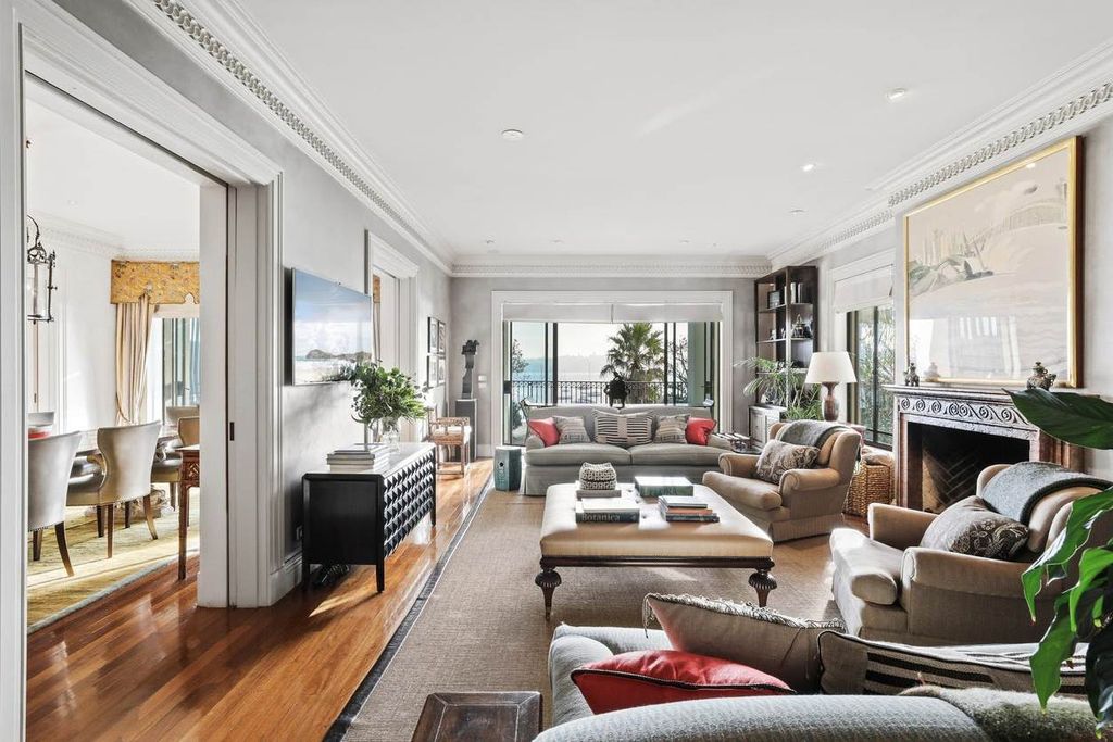 Absolute waterfront estate by Andre Porebski in New South Wales for Sale