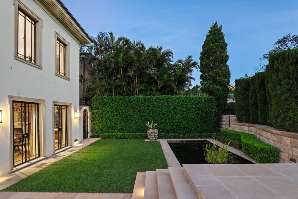Absolute waterfront estate by Andre Porebski in New South Wales for Sale