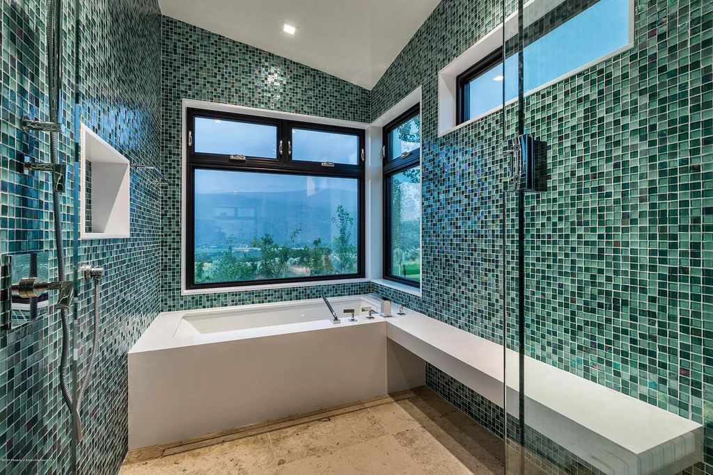 An Architecturally Sophisticated Contemporary Home in Colorado for Sale at 13900000 5