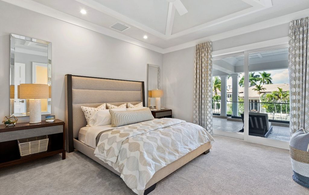 This Magnificent Home in Florida was executed by prestigious Wietsma Lippolis Construction. This home has lavish finishes, attention to detail, and outstanding craftsmanship