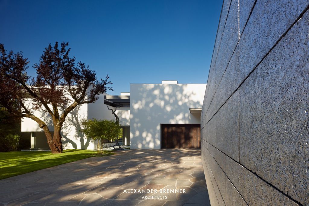 Elegant SU House For Art and Living by Alexander Brenner Architects 2 1