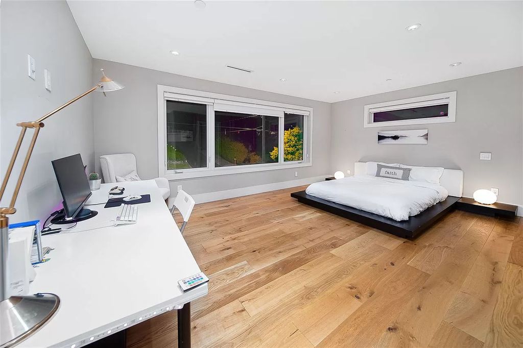 The Fabulous Home in West Vancouver has superb quality & the finest workmanship by Vela Designs now available for sale. This home located at 1010 Wildwood Ln, West Vancouver, BC V7S 2H8, Canada