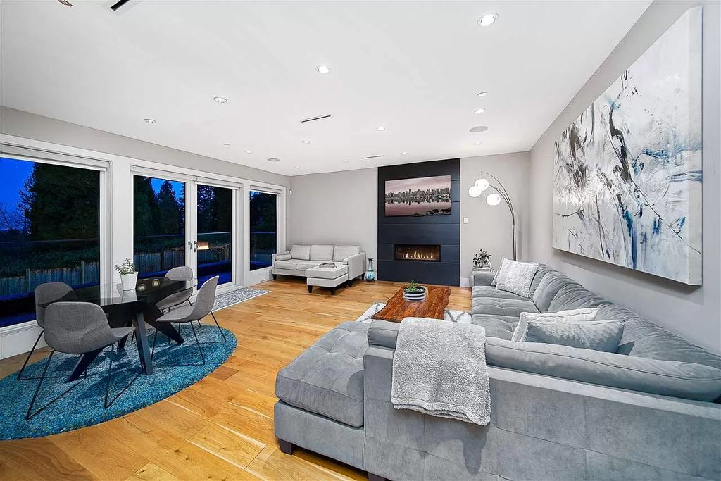 The Fabulous Home in West Vancouver has superb quality & the finest workmanship by Vela Designs now available for sale. This home located at 1010 Wildwood Ln, West Vancouver, BC V7S 2H8, Canada