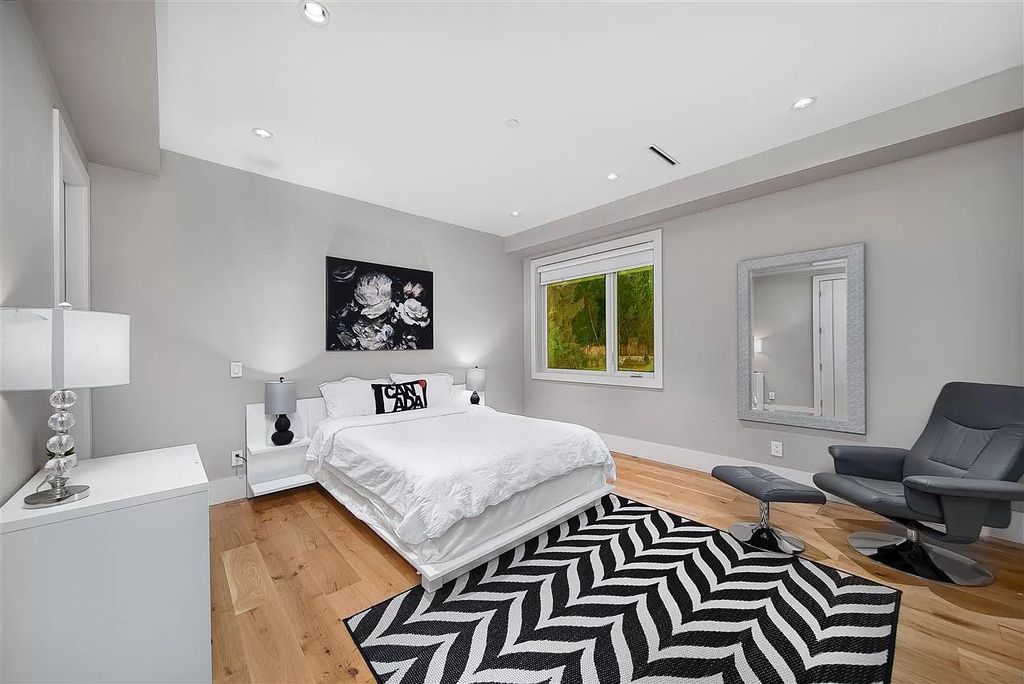 The Fabulous Home in West Vancouver has superb quality & the finest workmanship by Vela Designs now available for sale. This home located at 1010 Wildwood Ln, West Vancouver, BC V7S 2H8, Canada