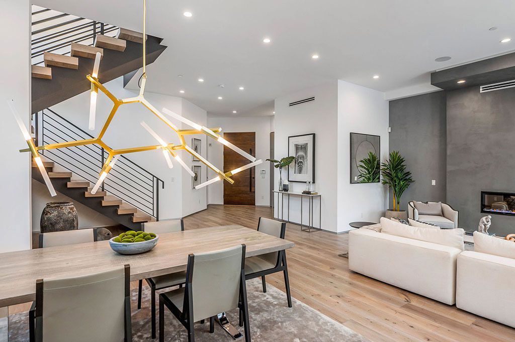 This Flawless Modern Home in Studio City was built and designed by the famous Arzuman Brothers. The house is seamlessly blending exquisite design, and an impeccable choice of quality materials as well as embracing the security and convenience of today’s most up-to-date technology
