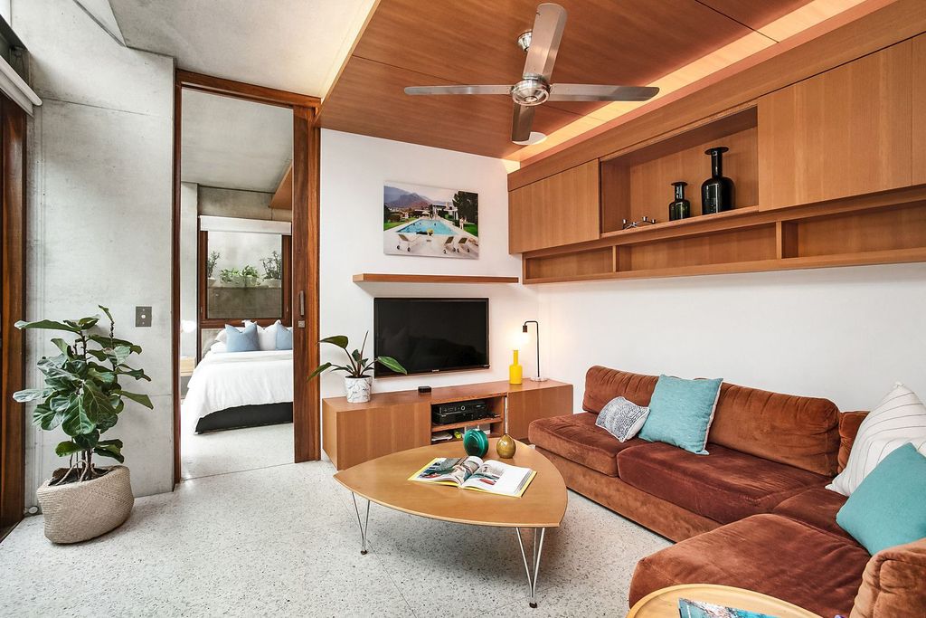 High end beachside home by Brewster Hjorth in New South Wales for sale
