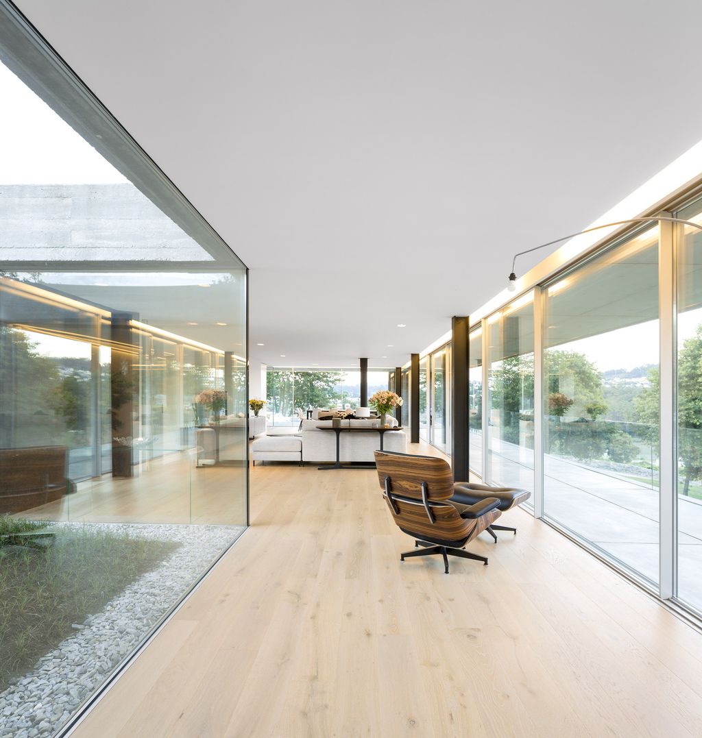 Long textured Sambade House in Portugal Countryside by Spaceworkers 23