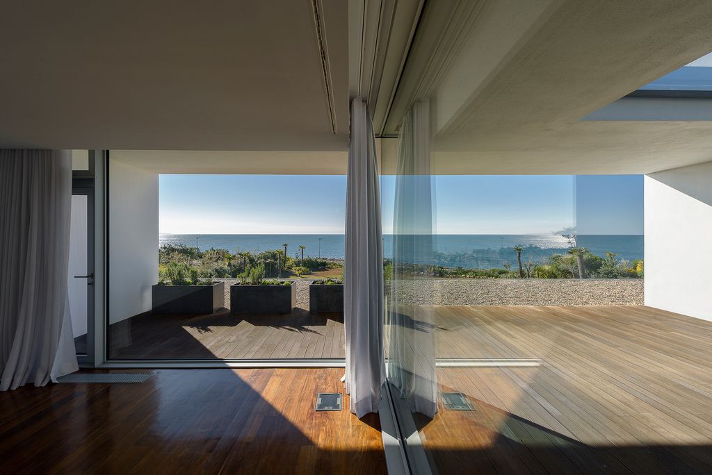 Luxury Sea Front Villa with Spectacular Sea Overlooking by ARQ TAILOR 20 1
