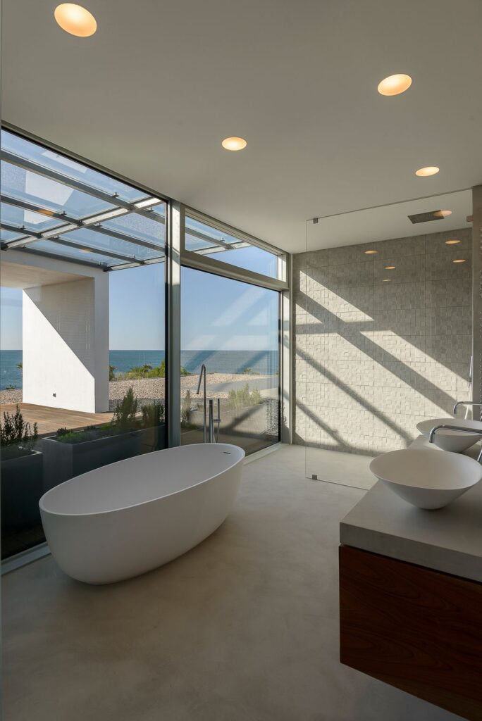 Luxury Sea Front Villa with Spectacular Sea Overlooking by ARQ TAILOR 21 1