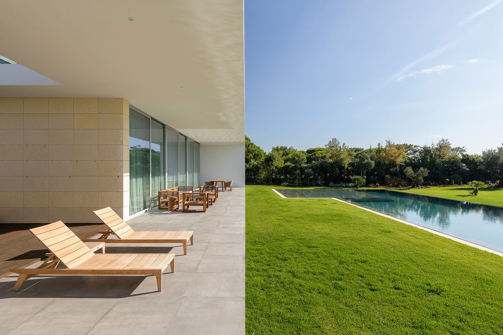 Luxury Sea Front Villa with Spectacular Sea Overlooking by ARQ TAILOR 5