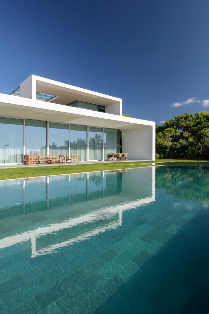 Luxury Sea Front Villa with Spectacular Sea Overlooking by ARQ TAILOR 7