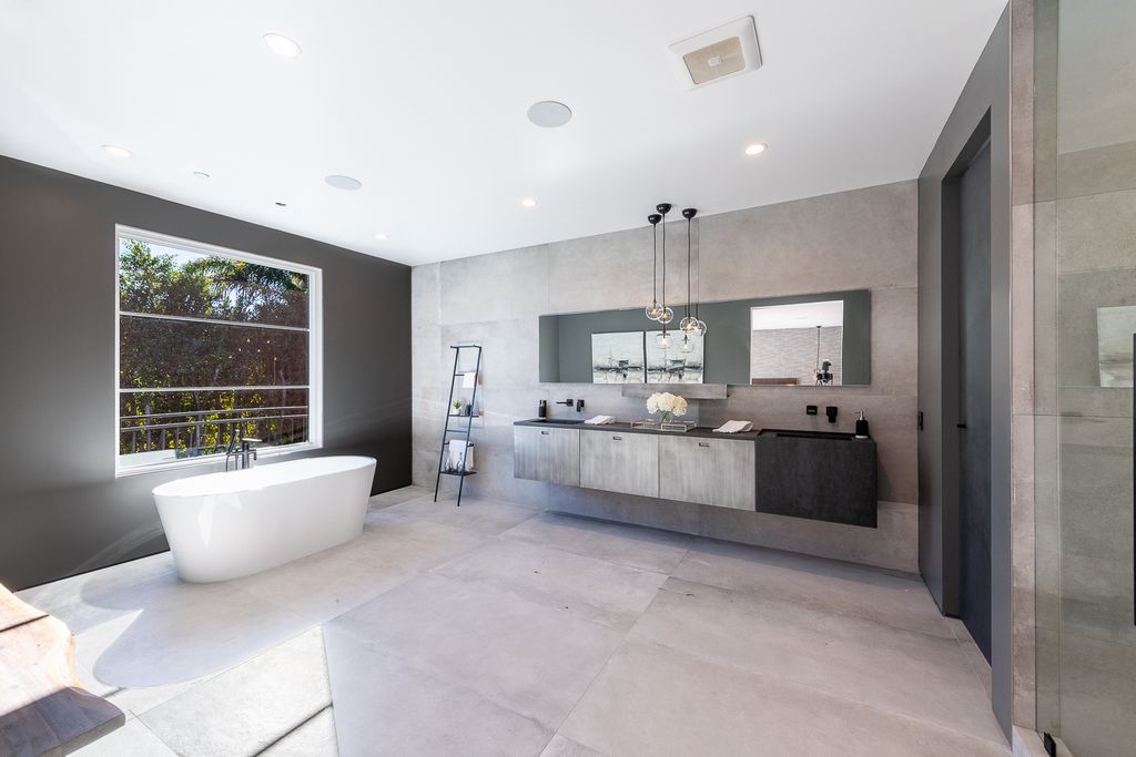 This Marvelous Spanish Contemporary Home in California designed and built by the legendary Arzuman Brothers. This incredible constructed craftsman built-in 2019 consists of 5 bedrooms and 7 bathrooms