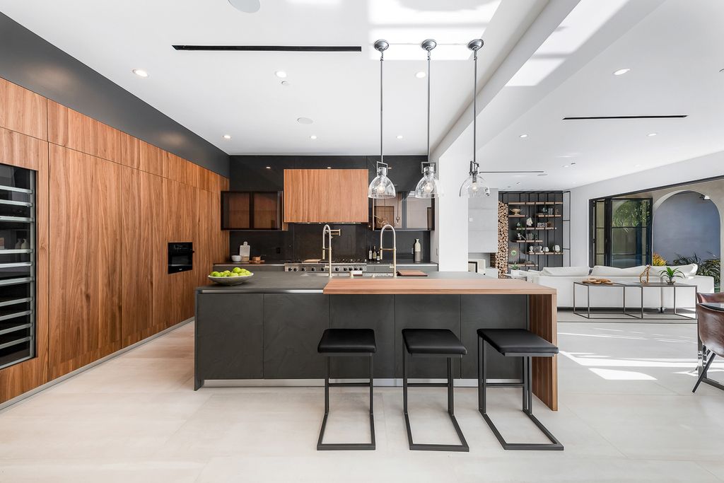 This Marvelous Spanish Contemporary Home in California designed and built by the legendary Arzuman Brothers. This incredible constructed craftsman built-in 2019 consists of 5 bedrooms and 7 bathrooms