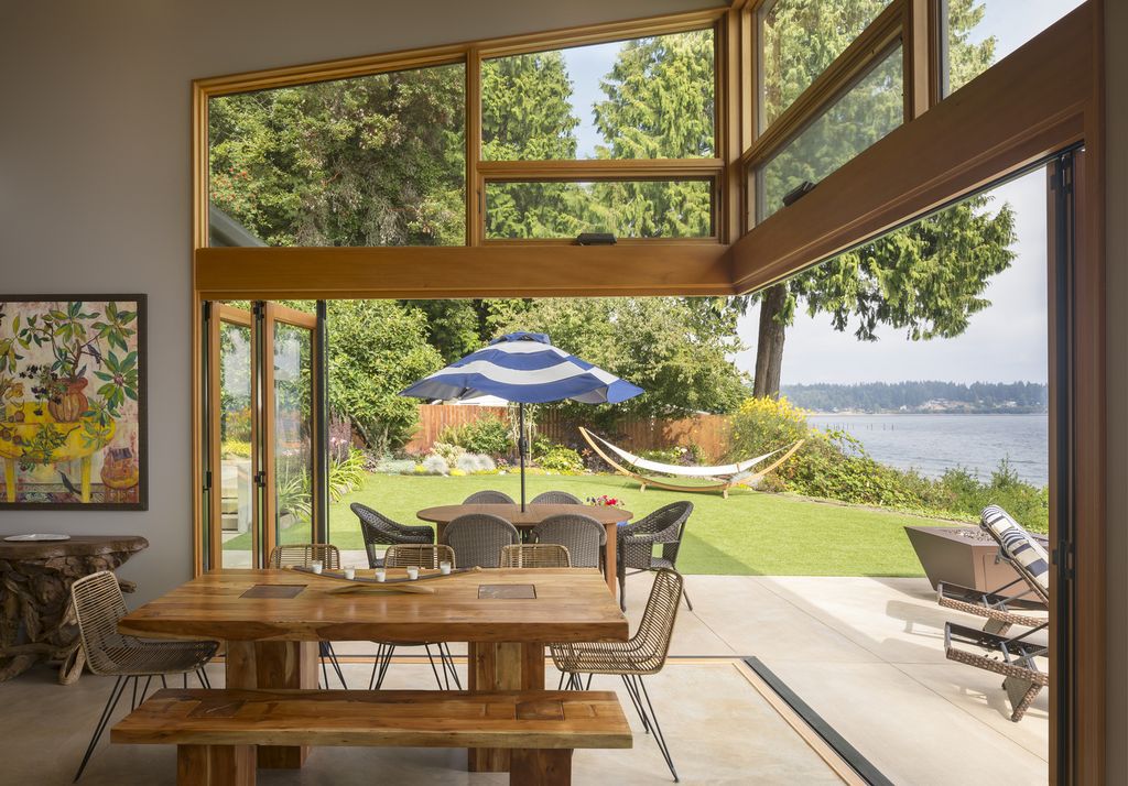 Seaview Escape House Decorated by Charm of the Sea by Coates Design 11