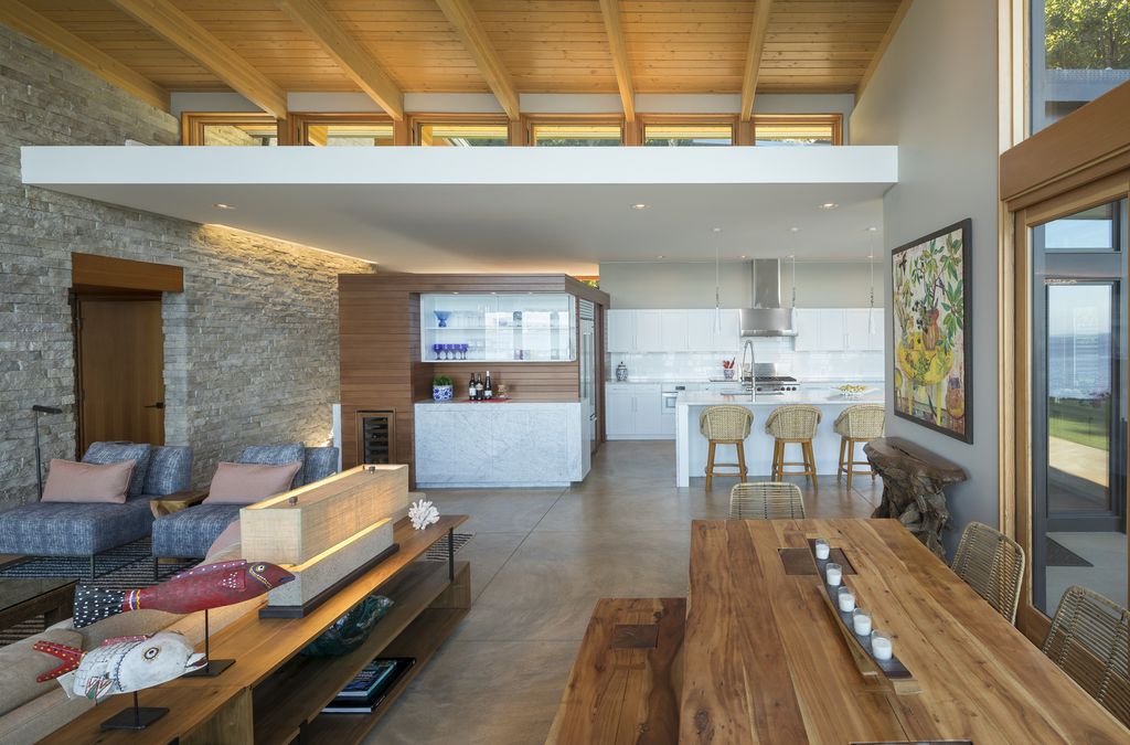Seaview Escape House Decorated by Charm of the Sea by Coates Design