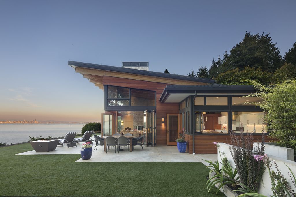 Seaview Escape House Decorated by Charm of the Sea by Coates Design 6
