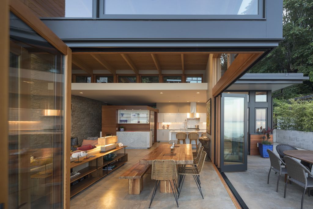 Seaview Escape House Decorated by Charm of the Sea by Coates Design 8