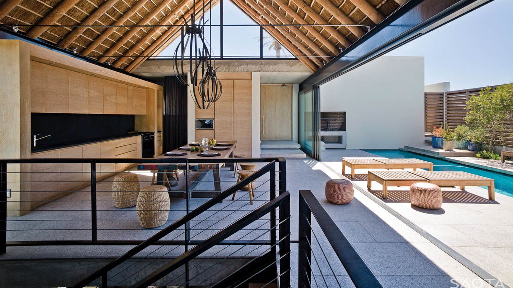 Silver Bay House with Stunning Ocean views in South Afica by SAOTA