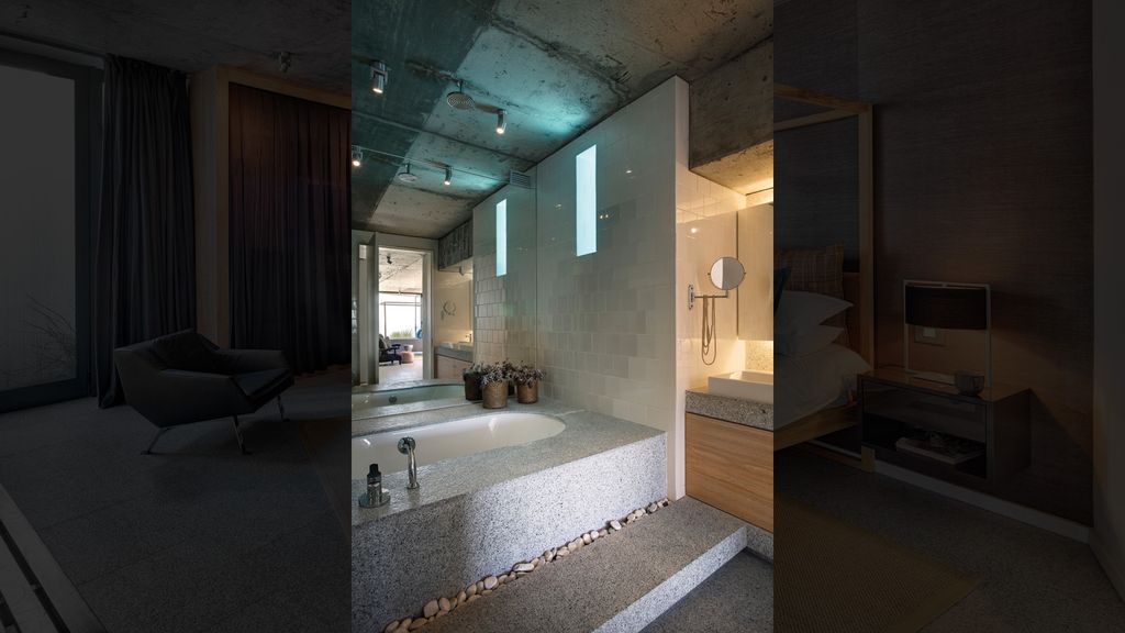 Silver Bay House with Stunning Ocean views in South Afica by SAOTA 4