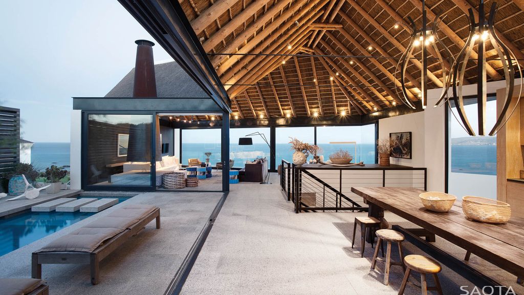 Silver Bay House with Stunning Ocean views in South Afica by SAOTA 6