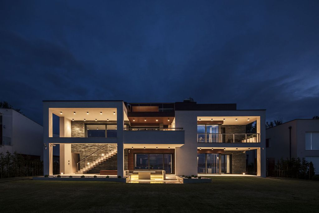 Stunning Duplex Lakeside Home in Balatonboglar by Toth Project 17