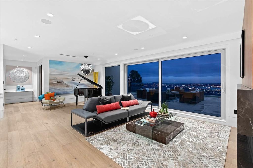The Sumptuous West Vancouver Villa offers the absolute best panoramic view of Lion Gate Bridge, Downtown & Stanley Park now available for sale. This home located at 1430 Bramwell Rd, West Vancouver, BC V7S 2N9, Canada