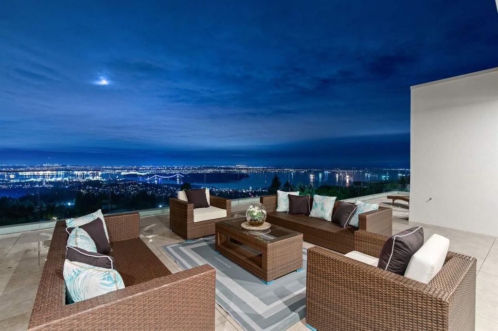The Sumptuous West Vancouver Villa offers the absolute best panoramic view of Lion Gate Bridge, Downtown & Stanley Park now available for sale. This home located at 1430 Bramwell Rd, West Vancouver, BC V7S 2N9, Canada
