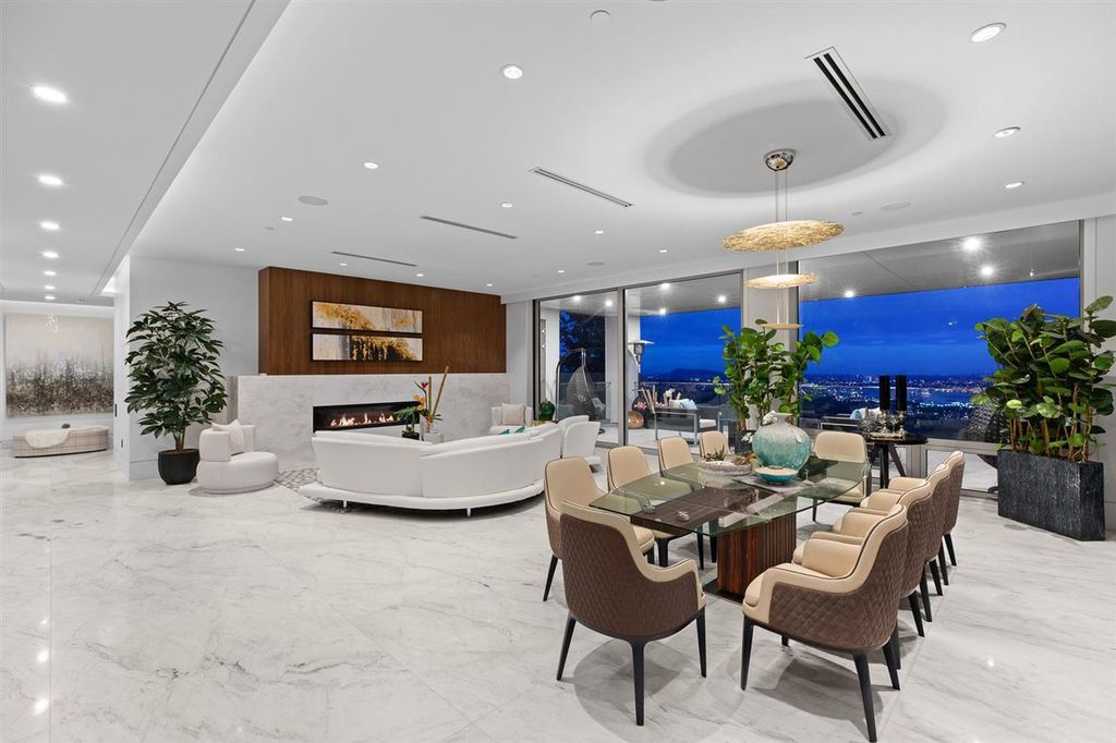 The Sumptuous West Vancouver Villa offers the absolute best panoramic view of Lion Gate Bridge, Downtown & Stanley Park now available for sale. This home located at 1430 Bramwell Rd, West Vancouver, BC V7S 2N9, Canada