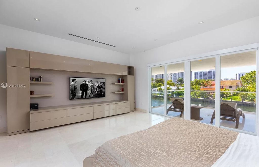The Waterfront Home in Florida located on one of South Florida’s most sought-after waterfront communities now available for sale. This home located at 431 Alamanda Dr, Hallandale Beach, Florida
