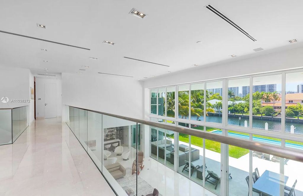 The Waterfront Home in Florida located on one of South Florida’s most sought-after waterfront communities now available for sale. This home located at 431 Alamanda Dr, Hallandale Beach, Florida