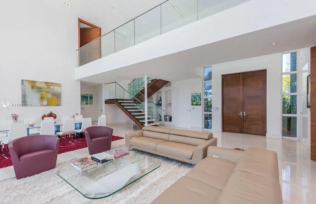 The Waterfront Home in Florida located on one of South Florida’s most sought-after waterfront communities now available for sale. This home located at 431 Alamanda Dr, Hallandale Beach, Florida