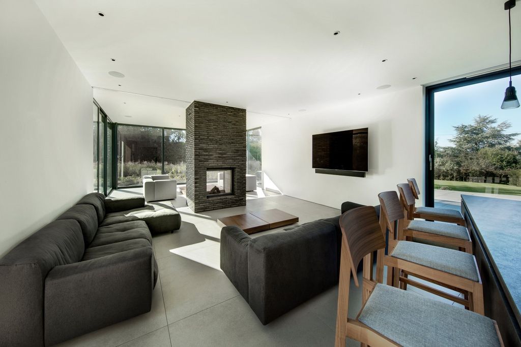 The Elements house, perfect place to host & entertain by AR Design Studio