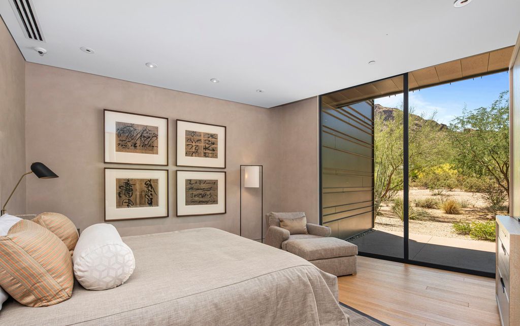 The Alluring Home in Arizona is a triumph in contemporary residential architecture that truly reflects the spirit of its natural surroundings now available for sale. This home located at 6121 N Nauni Valley Dr, Paradise Valley, Arizona