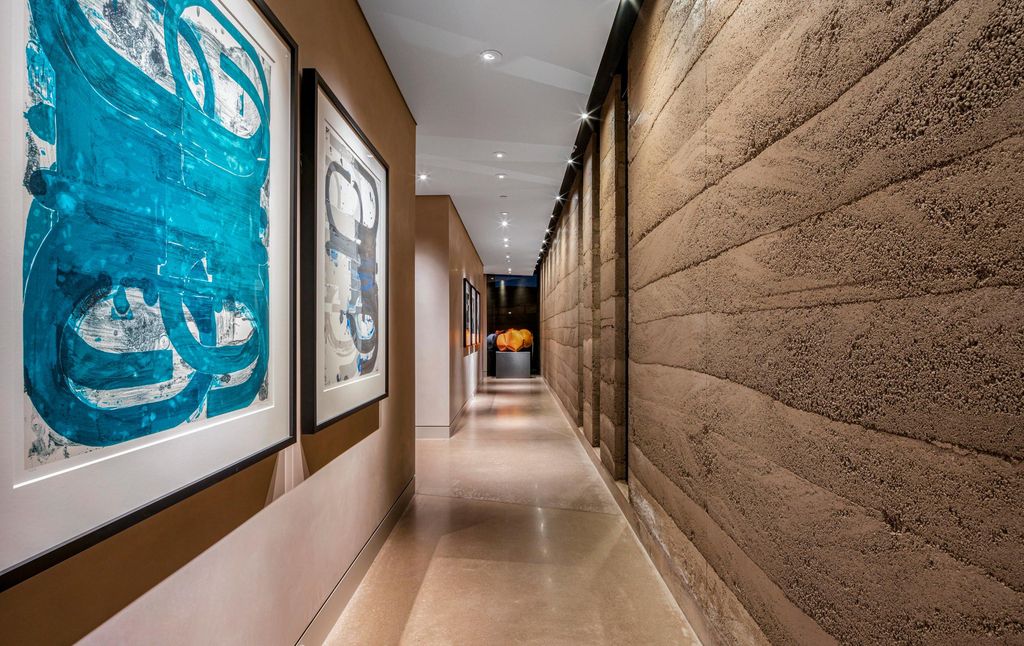 The Alluring Home in Arizona is a triumph in contemporary residential architecture that truly reflects the spirit of its natural surroundings now available for sale. This home located at 6121 N Nauni Valley Dr, Paradise Valley, Arizona