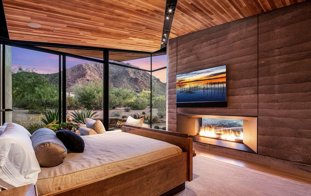 The Alluring Home in Arizona is a triumph in contemporary residential architecture that truly reflects the spirit of its natural surroundings now available for sale. This home located at 6121 N Nauni Valley Dr, Paradise Valley, Arizona