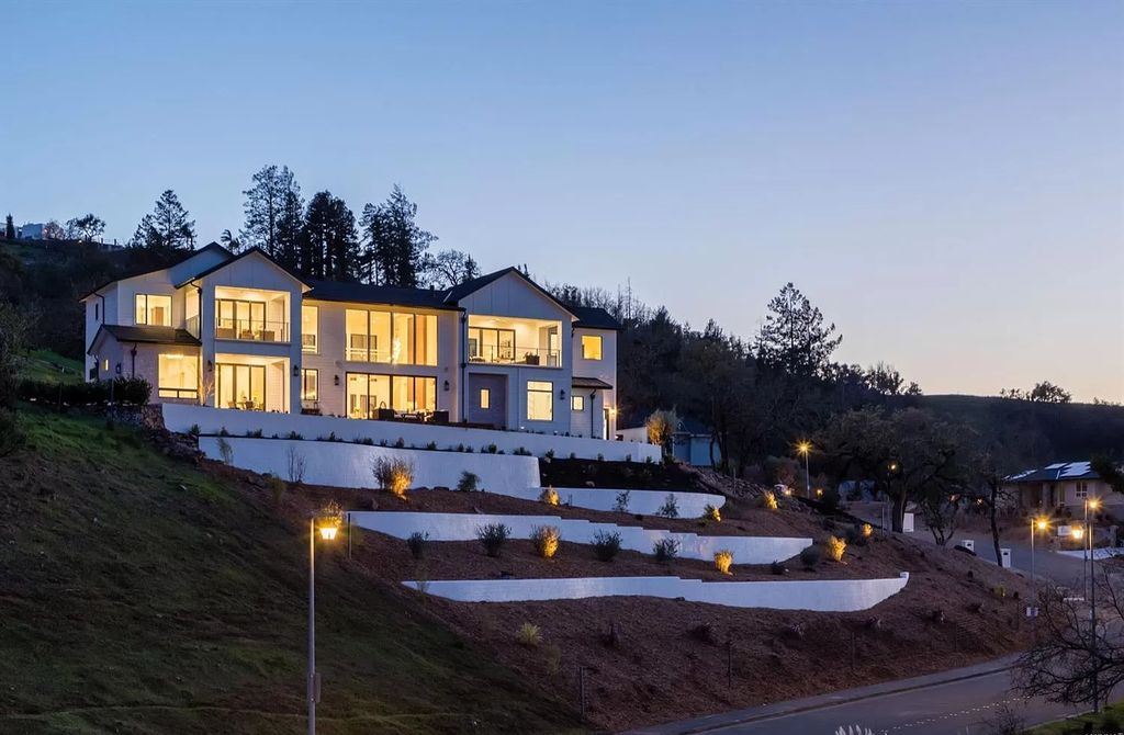 The Santa Rosa Home is a remarkable property offers exceptional craftsmanship, tasteful style and casual elegance now available for sale. This home located at 3952 Skyfarm Dr, Santa Rosa, California