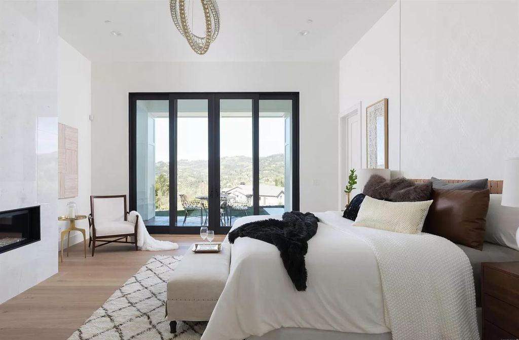 The Santa Rosa Home is a remarkable property offers exceptional craftsmanship, tasteful style and casual elegance now available for sale. This home located at 3952 Skyfarm Dr, Santa Rosa, California