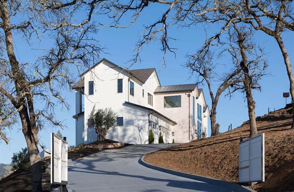 The Santa Rosa Home is a remarkable property offers exceptional craftsmanship, tasteful style and casual elegance now available for sale. This home located at 3952 Skyfarm Dr, Santa Rosa, California